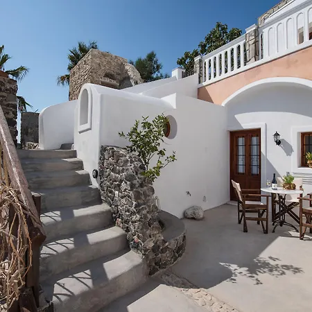 Kokos Traditional * Emporio (Santorini)