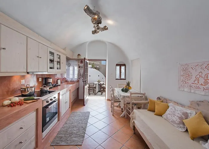 可可斯传统别墅 * Emporio (Santorini)