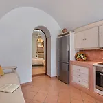 Kokos Traditional Apartment *