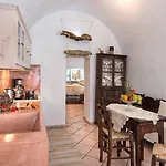 Kokos Traditional Apartment *