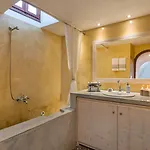 Kokos Traditional Apartment Emporio (Santorini)
