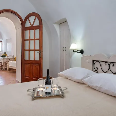 Apartment Kokos Traditional Emporio (Santorini)